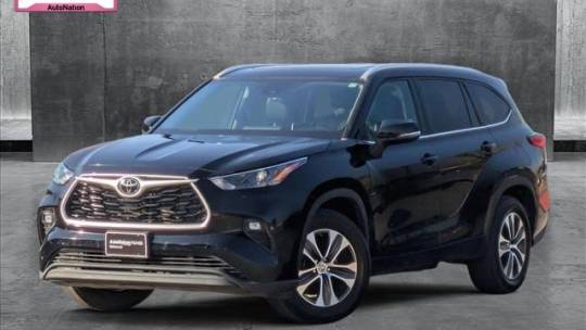2022 Toyota Highlander XLE — SUV — 48,468 mi — Valencia, CA
