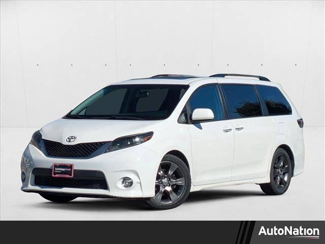 2015 Toyota Sienna SE Premium — Minivan — 98,277 mi — Valencia, CA