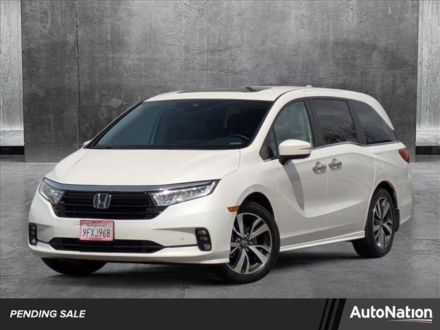 2023 Honda Odyssey Touring — Minivan — 17,058 mi — Valencia, CA