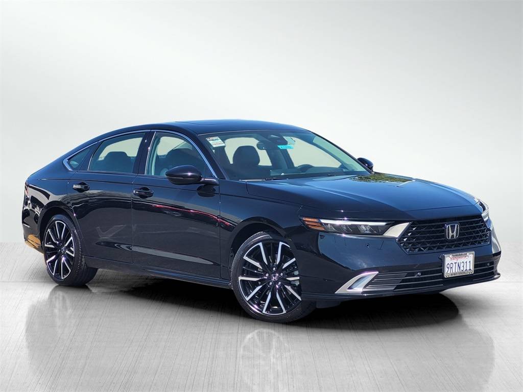 2025 Honda Accord Hybrid Touring — Sedan — 3,581 mi — Roseville, CA