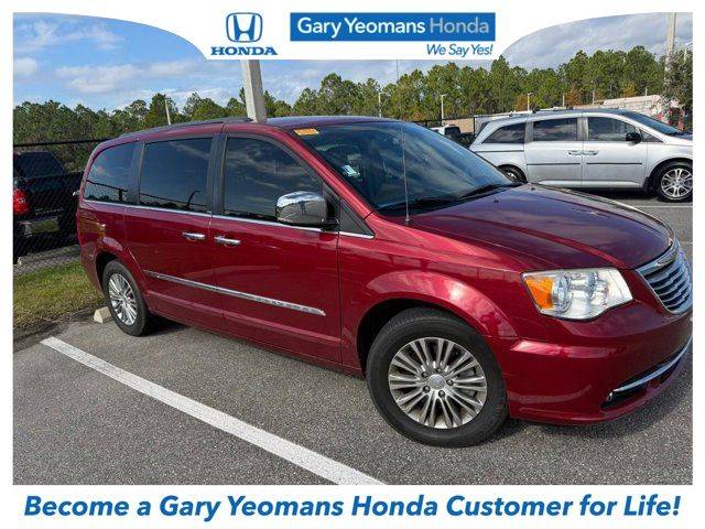 2013 Chrysler Town and Country Touring-L