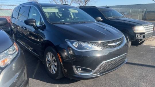 2018 Chrysler Pacifica Touring L Plus — Minivan — 100,068 mi — Bowling Green, KY