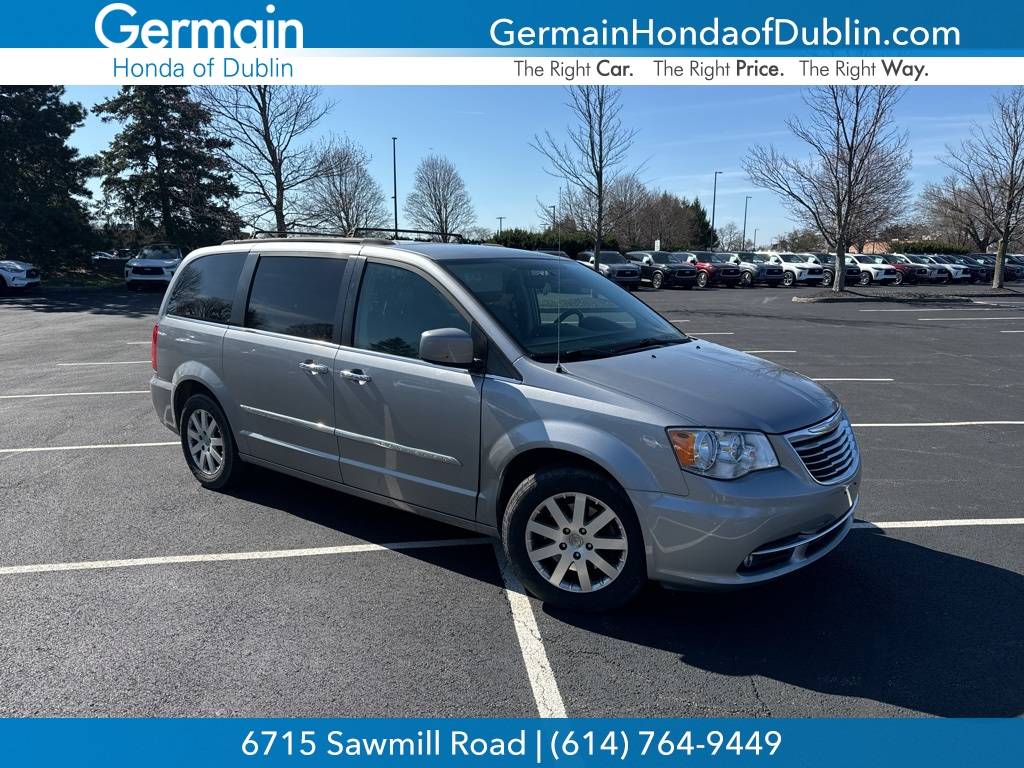 2016 Chrysler Town & Country Touring — Minivan — 101,343 mi — Dublin, OH