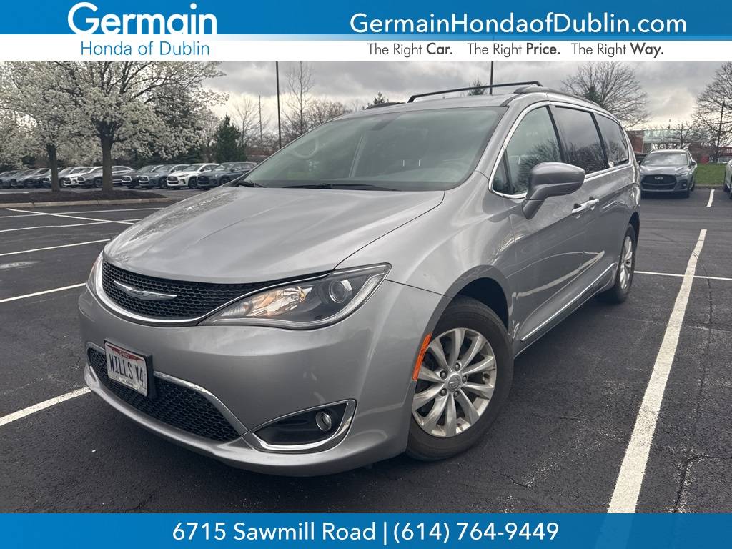 2017 Chrysler Pacifica Touring L — Minivan — 107,488 mi — Dublin, OH