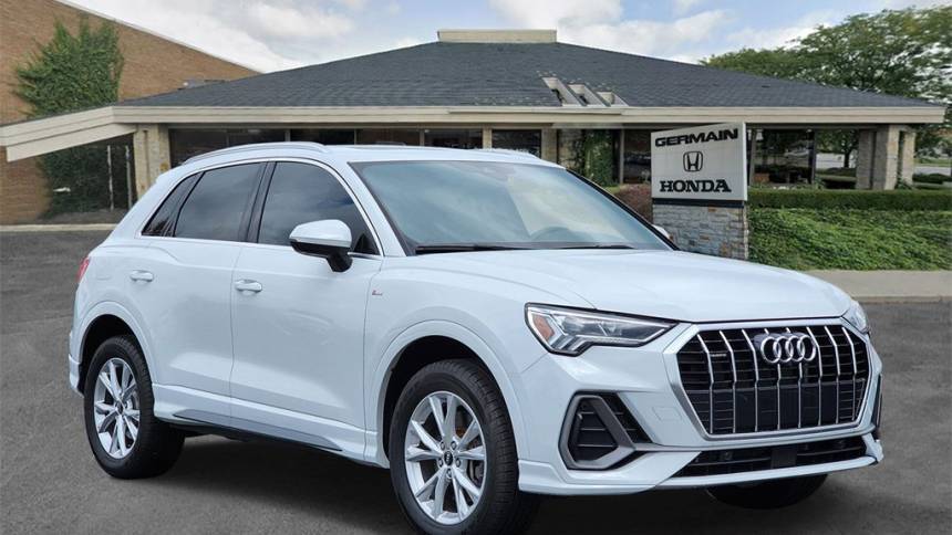 2022 Audi Q3 quattro S line Prem Plus 45 TFSI