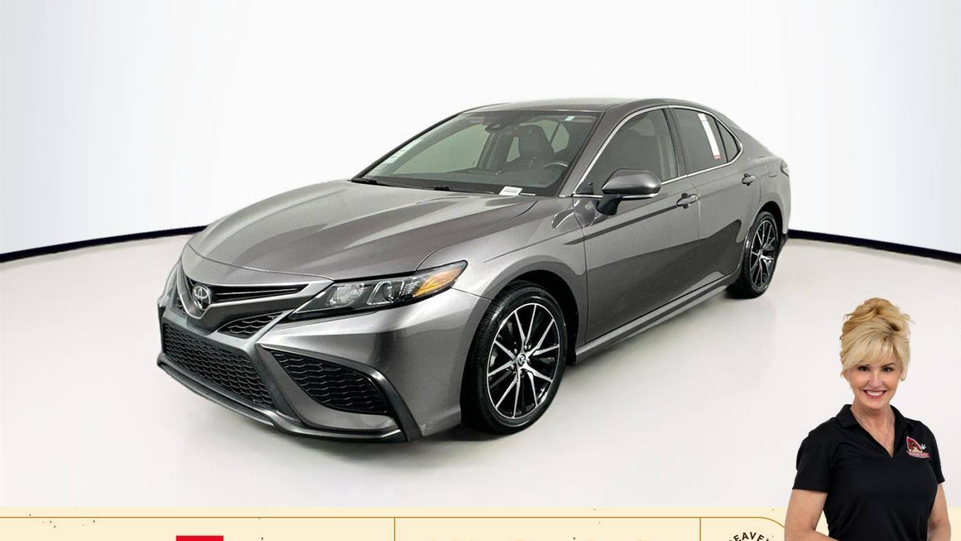 2022 Toyota Camry SE — Sedan — 33,403 mi — Cumming, GA
