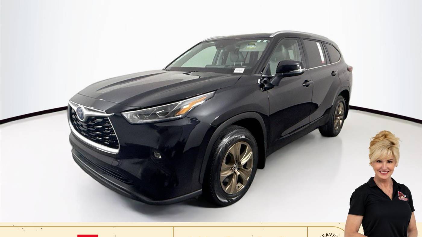 2023 Toyota Highlander Hybrid Bronze Edition — SUV — 48,673 mi — Cumming, GA
