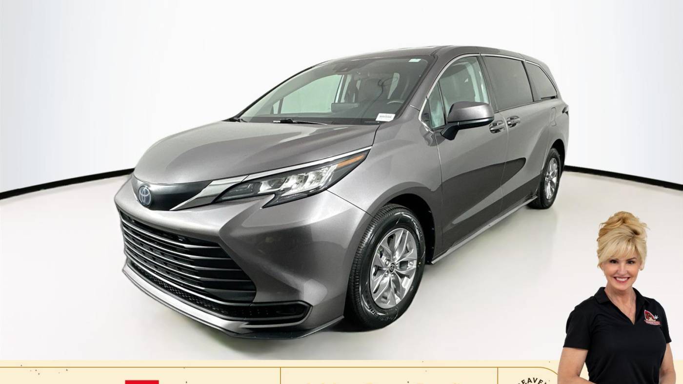 2022 Toyota Sienna LE — Minivan — 77,758 mi — Cumming, GA