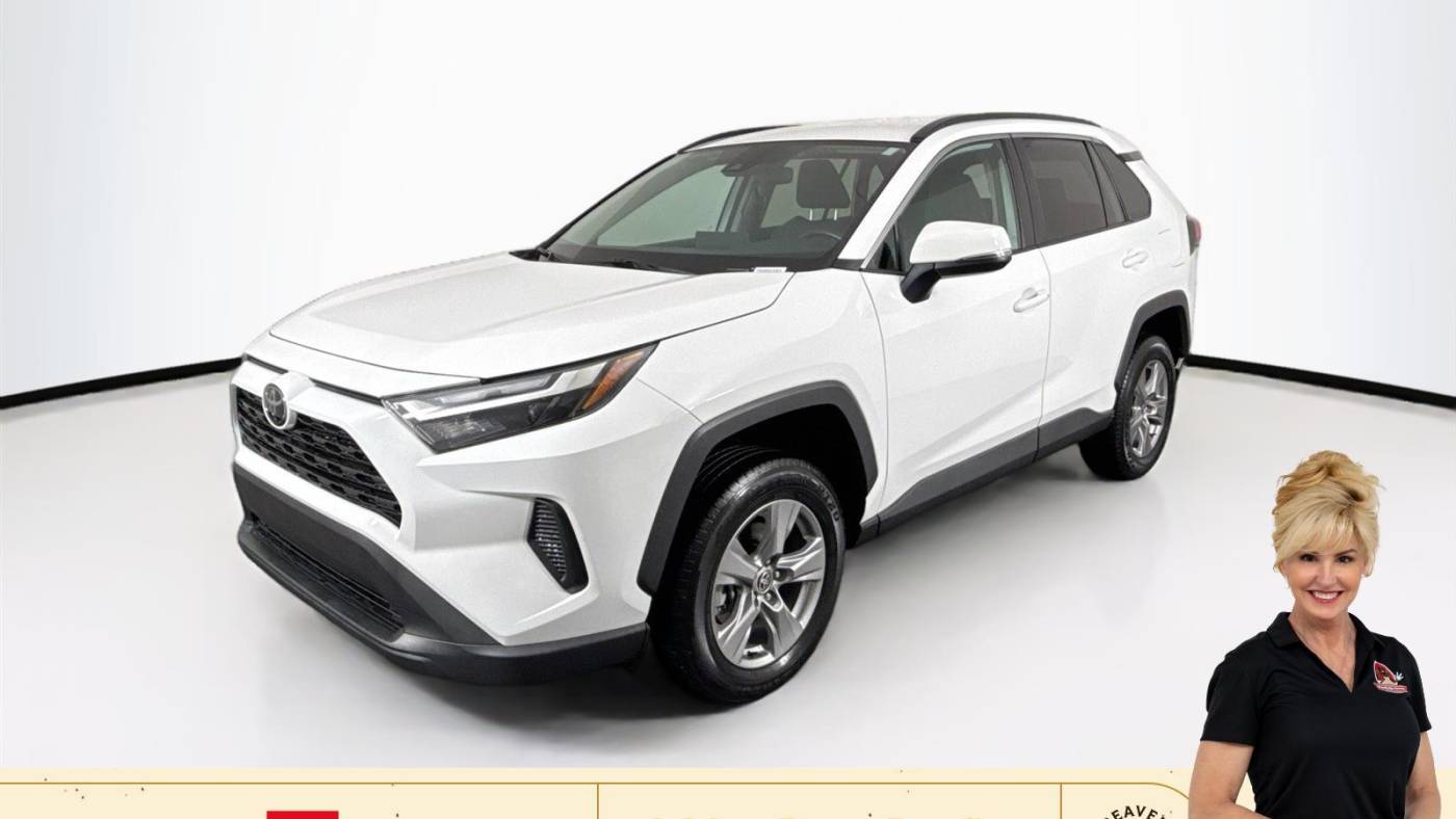 2022 Toyota RAV4 XLE — SUV — 13,674 mi — Cumming, GA