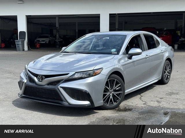 2021 Toyota Camry SE — Sedan — 82,600 mi — Hollywood, FL