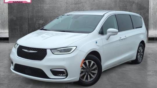 2022 Chrysler Pacifica Hybrid Touring L — Minivan — 74,371 mi — Hollywood, FL