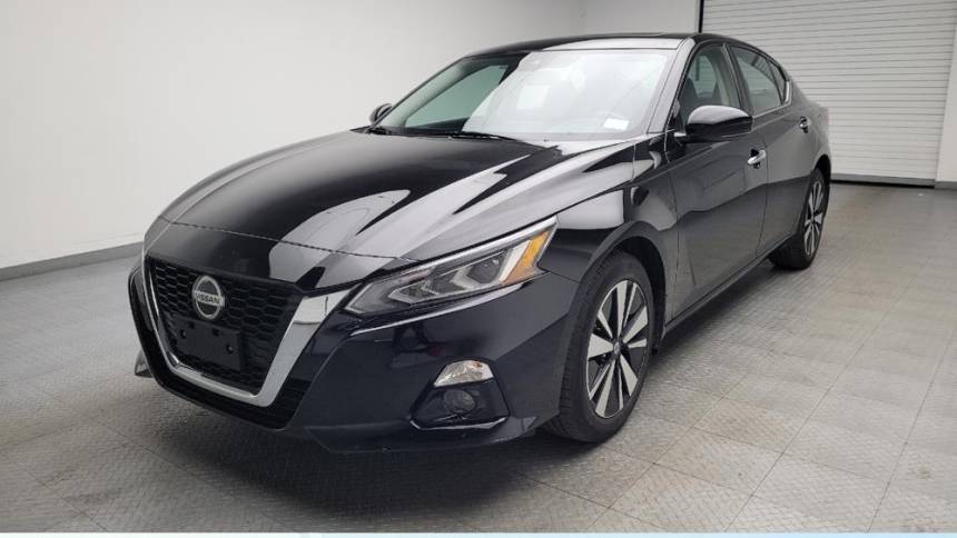 2022 Nissan Altima SL — Sedan — 24,203 mi — Eastpointe, MI