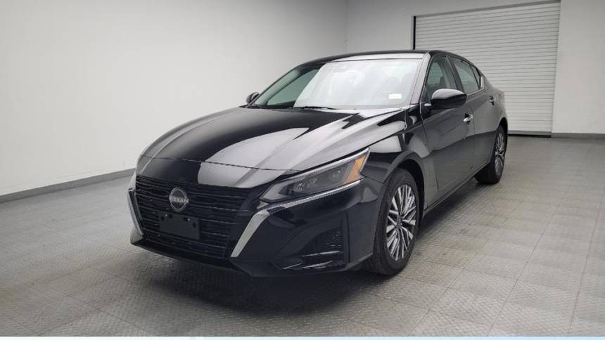 2023 Nissan Altima SV — Sedan — 14,034 mi — Eastpointe, MI