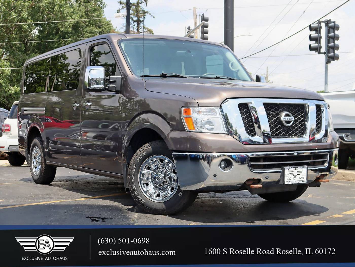 2016 Nissan NV Passenger SL — Passenger Van — 67,371 mi — Roselle, IL