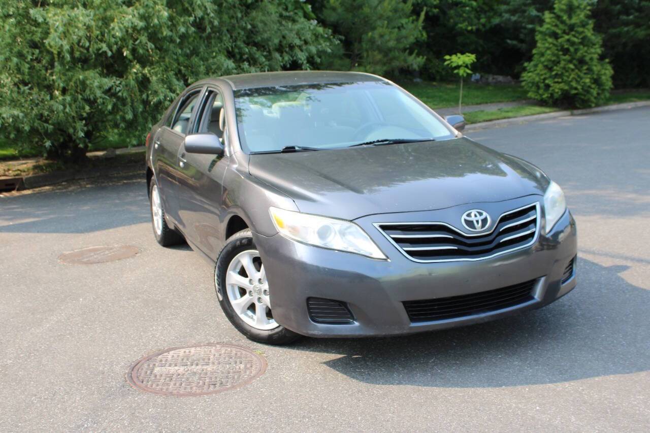 2011 Toyota Camry LE — Sedan — 165,394 mi — Paterson, NJ