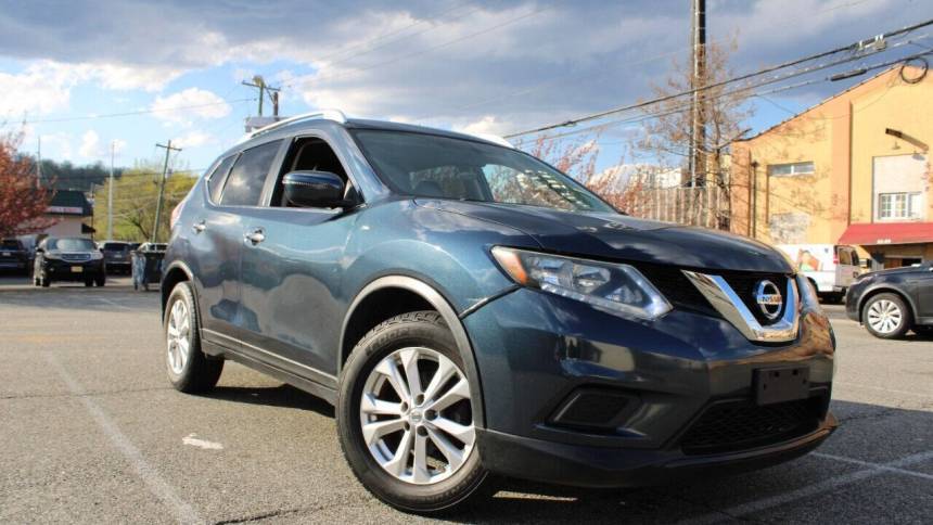 2016 Nissan Rogue SV — SUV — 137,099 mi — Paterson, NJ