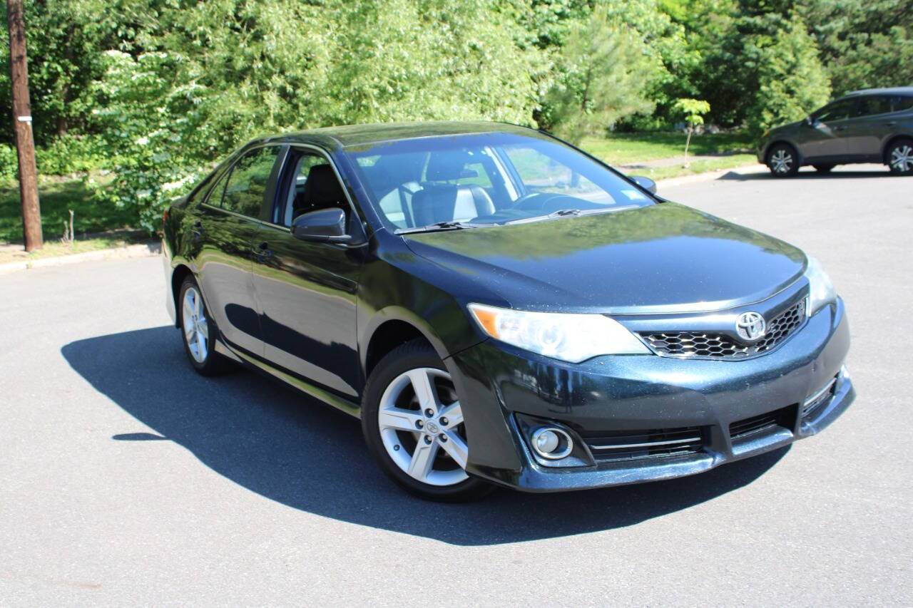 2014 Toyota Camry SE — Sedan — 152,322 mi — Paterson, NJ