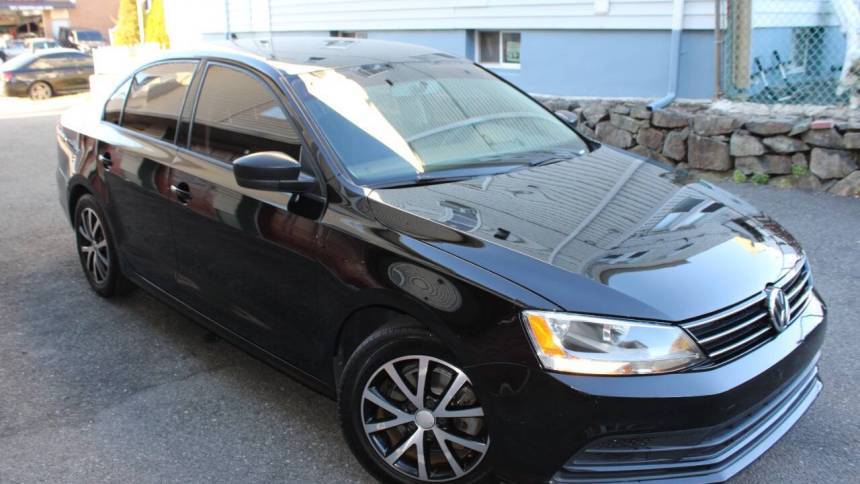 2016 Volkswagen Jetta 1.4T SE — Sedan — 121,364 mi — Paterson, NJ