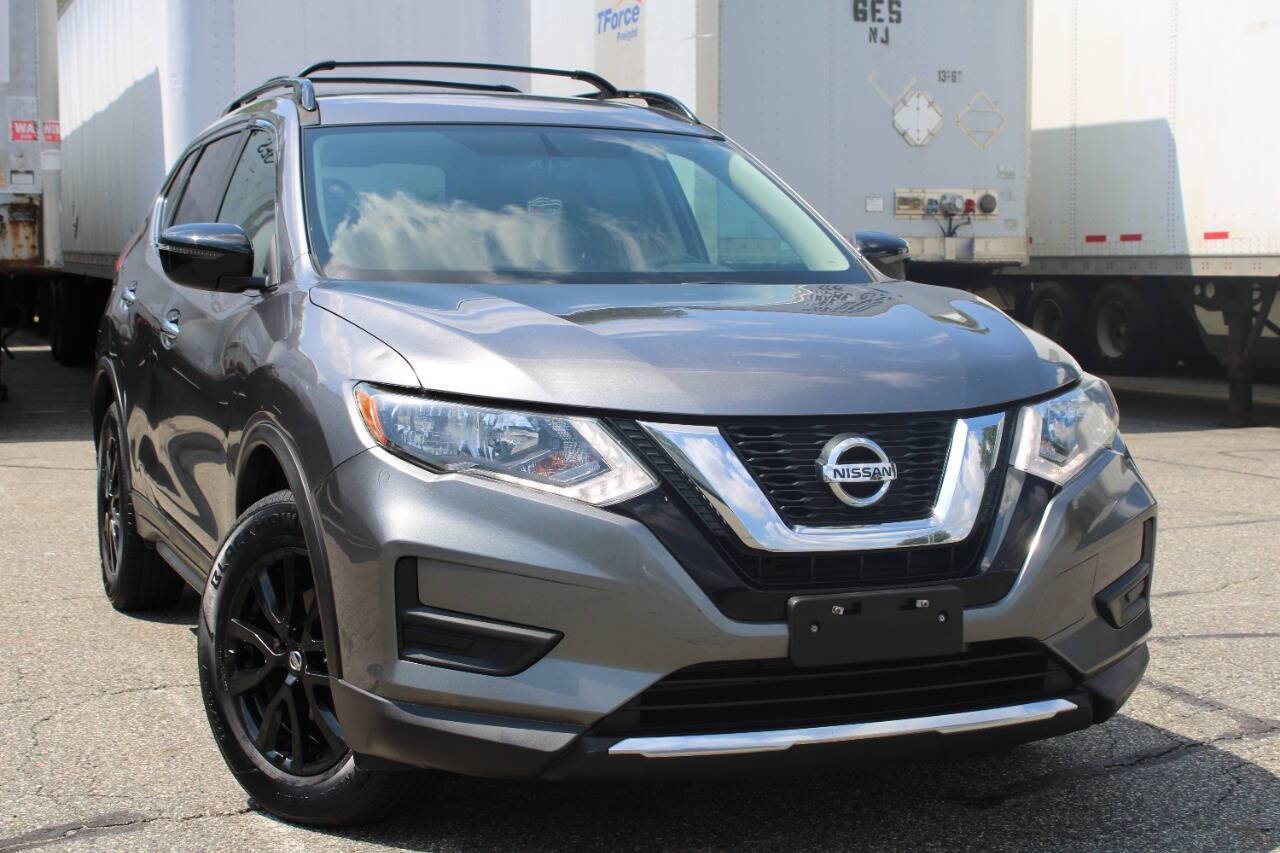 2017 Nissan Rogue SV — SUV — 102,419 mi — Paterson, NJ