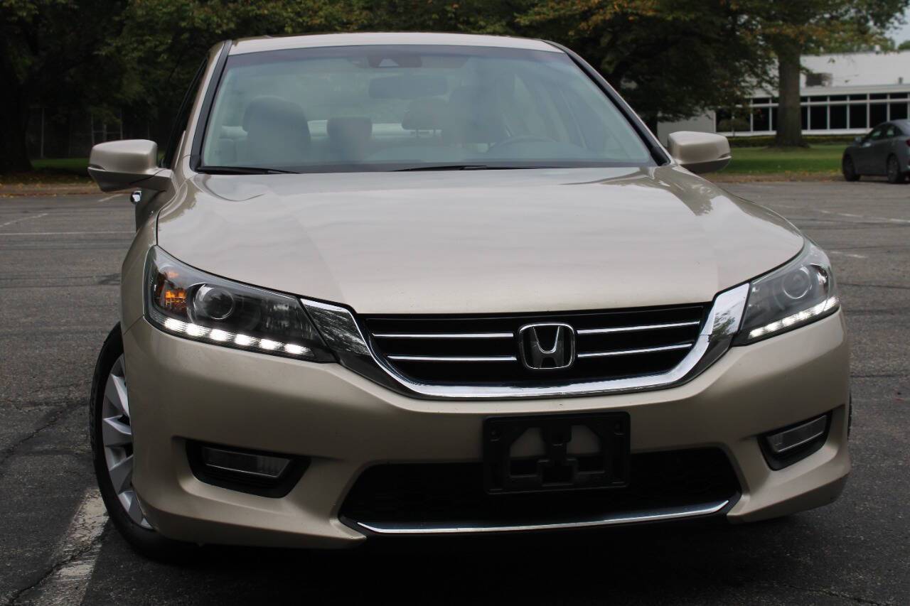 2013 Honda Accord EX-L V6 — Sedan — 146,898 mi — Paterson, NJ