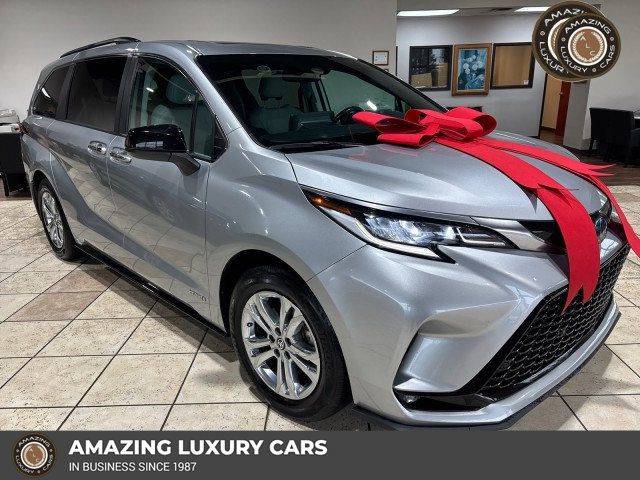 2021 Toyota Sienna XSE — Minivan — 101,734 mi — Snellville, GA
