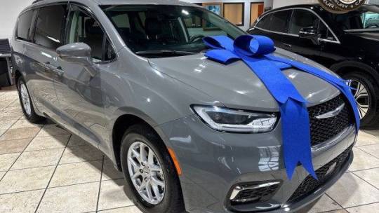 2022 Chrysler Pacifica Touring L — Minivan — 70,629 mi — Snellville, GA