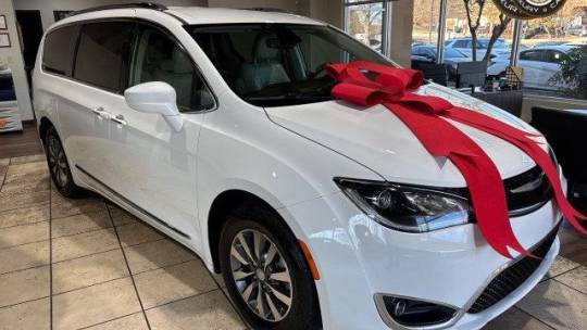 2020 Chrysler Pacifica Touring L Plus — Minivan — 91,312 mi — Snellville, GA