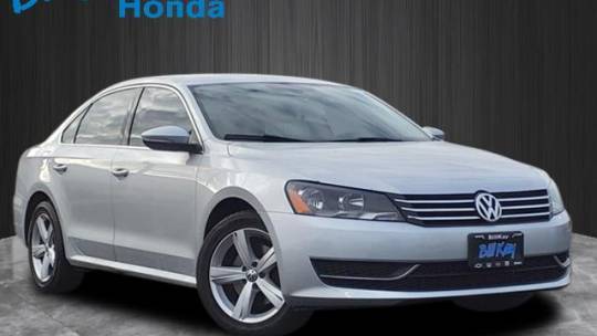 2012 Volkswagen Passat S — Sedan — 113,261 mi — Bourbonnais, IL