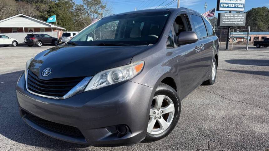2013 Toyota Sienna LE — Minivan — 109,535 mi — Stockbridge, GA