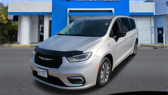 2024 Chrysler Pacifica Hybrid Select — Minivan — 9,389 mi — Norwich, CT