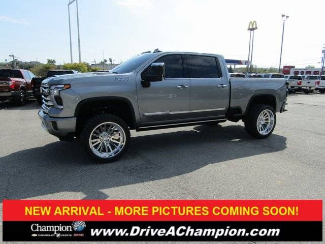 2024 Chevrolet Silverado 2500HD High Country — Pickup Truck — 13,293 mi — La Grange, KY