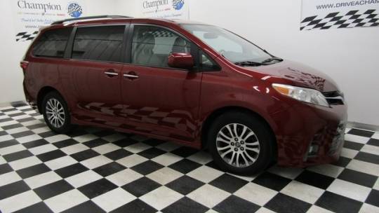 2018 Toyota Sienna L — Minivan — 133,890 mi — La Grange, KY