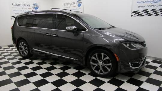 2018 Chrysler Pacifica Limited — Minivan — 107,167 mi — La Grange, KY