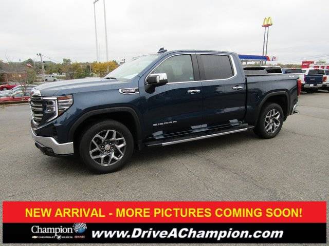 2022 GMC Sierra 1500 SLT — Pickup Truck — 51,699 mi — La Grange, KY