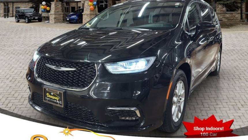 2022 Chrysler Pacifica Touring L — Minivan — 64,261 mi — Plano, IL