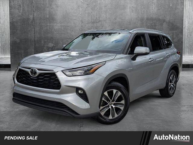 2023 Toyota Highlander XLE — SUV — 54,540 mi — West Palm Beach, FL