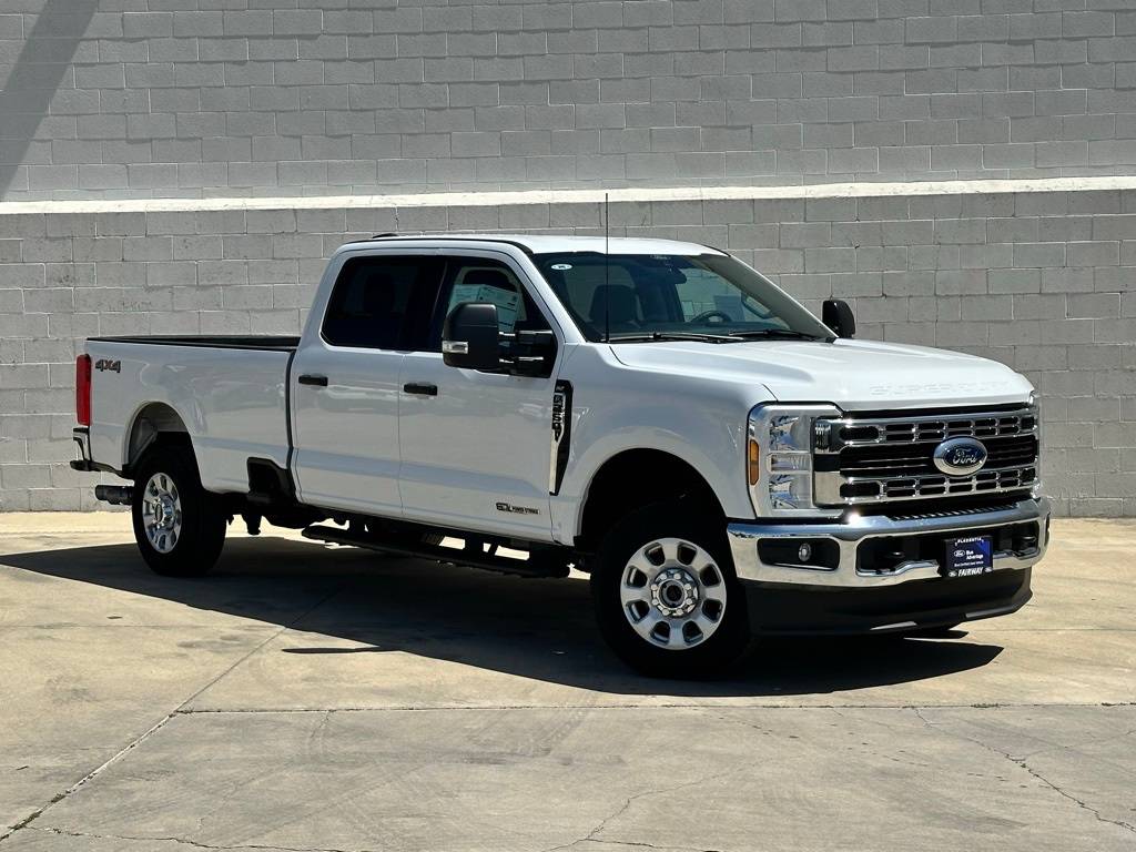 2024 Ford Super Duty F-250 XLT — Pickup Truck — 11,949 mi — Placentia, CA