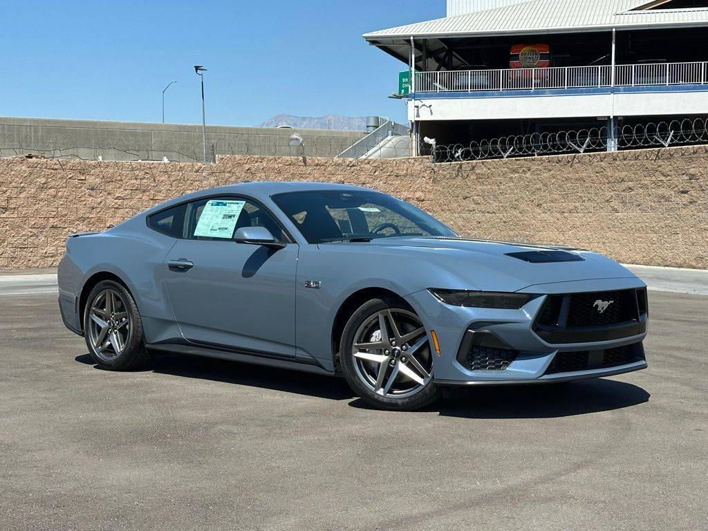 2025 Ford Mustang GT — Coupe — 882 mi — Placentia, CA
