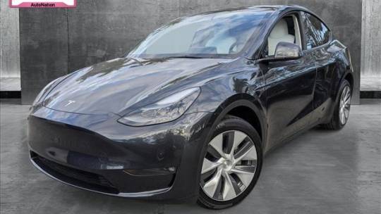 2024 Tesla Model Y Long Range — SUV — 5,651 mi — Miami, FL