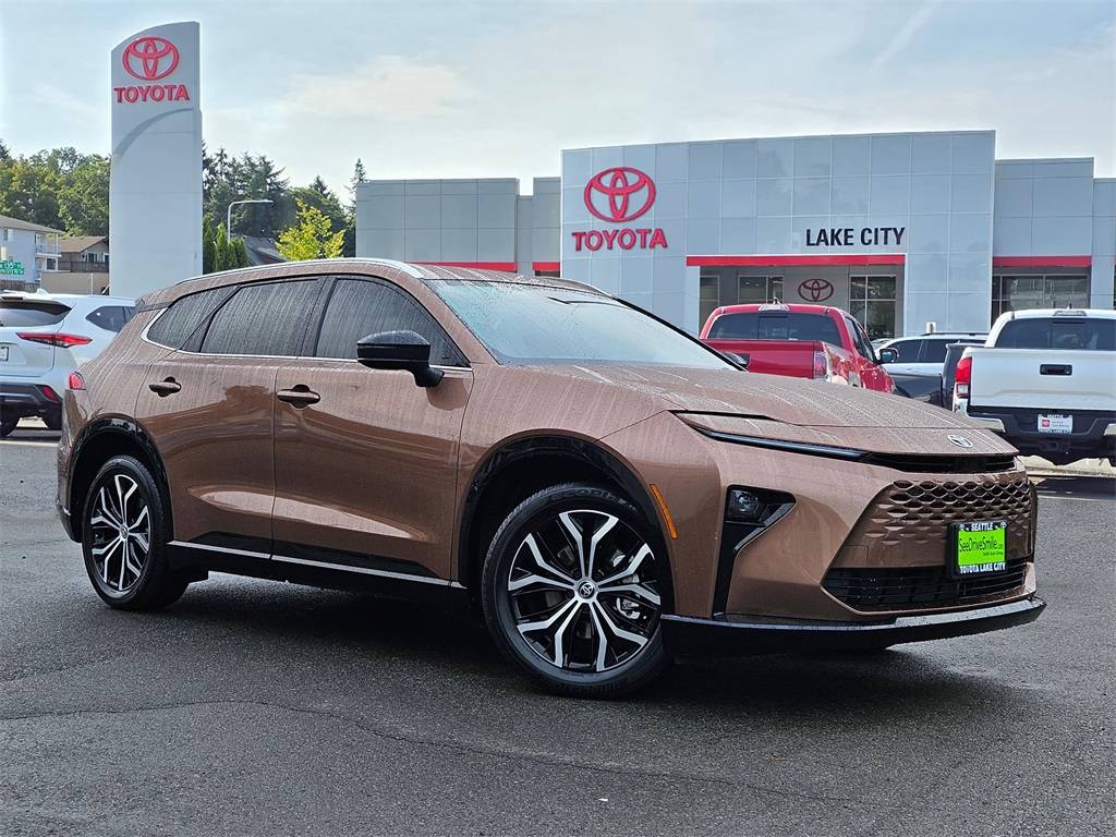 2025 Toyota Crown Signia XLE — SUV — 3,775 mi — Seattle, WA