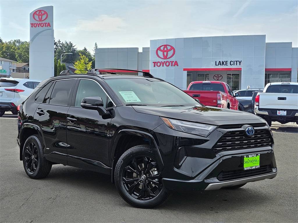 2023 Toyota RAV4 Hybrid SE — SUV — 18,212 mi — Seattle, WA