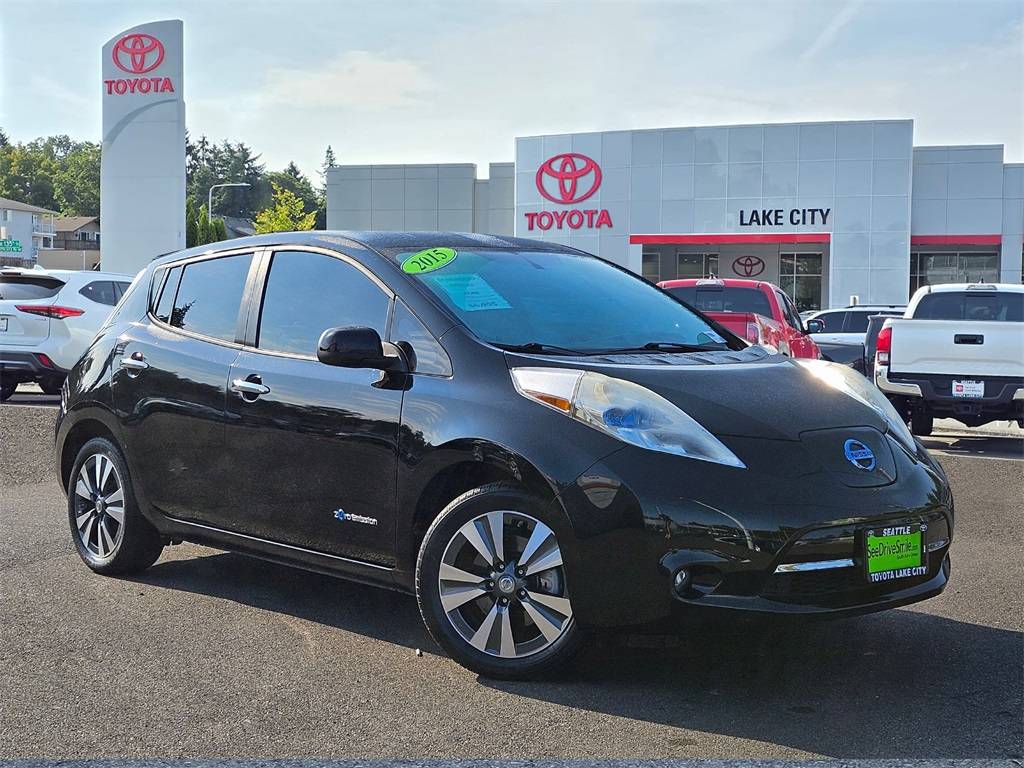 2015 Nissan LEAF SV — Hatchback — 104,769 mi — Seattle, WA