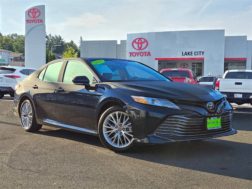 2020 Toyota Camry Hybrid XLE — Sedan — 24,751 mi — Seattle, WA
