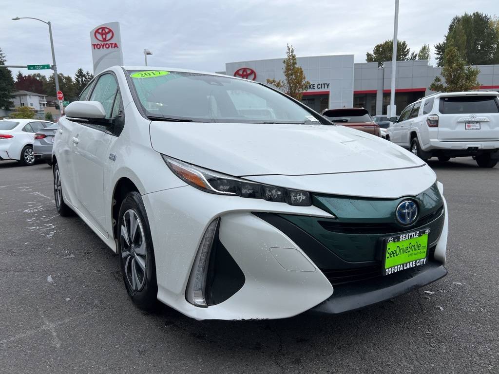 2017 Toyota Prius Prime Plus — Hatchback — 98,215 mi — Seattle, WA