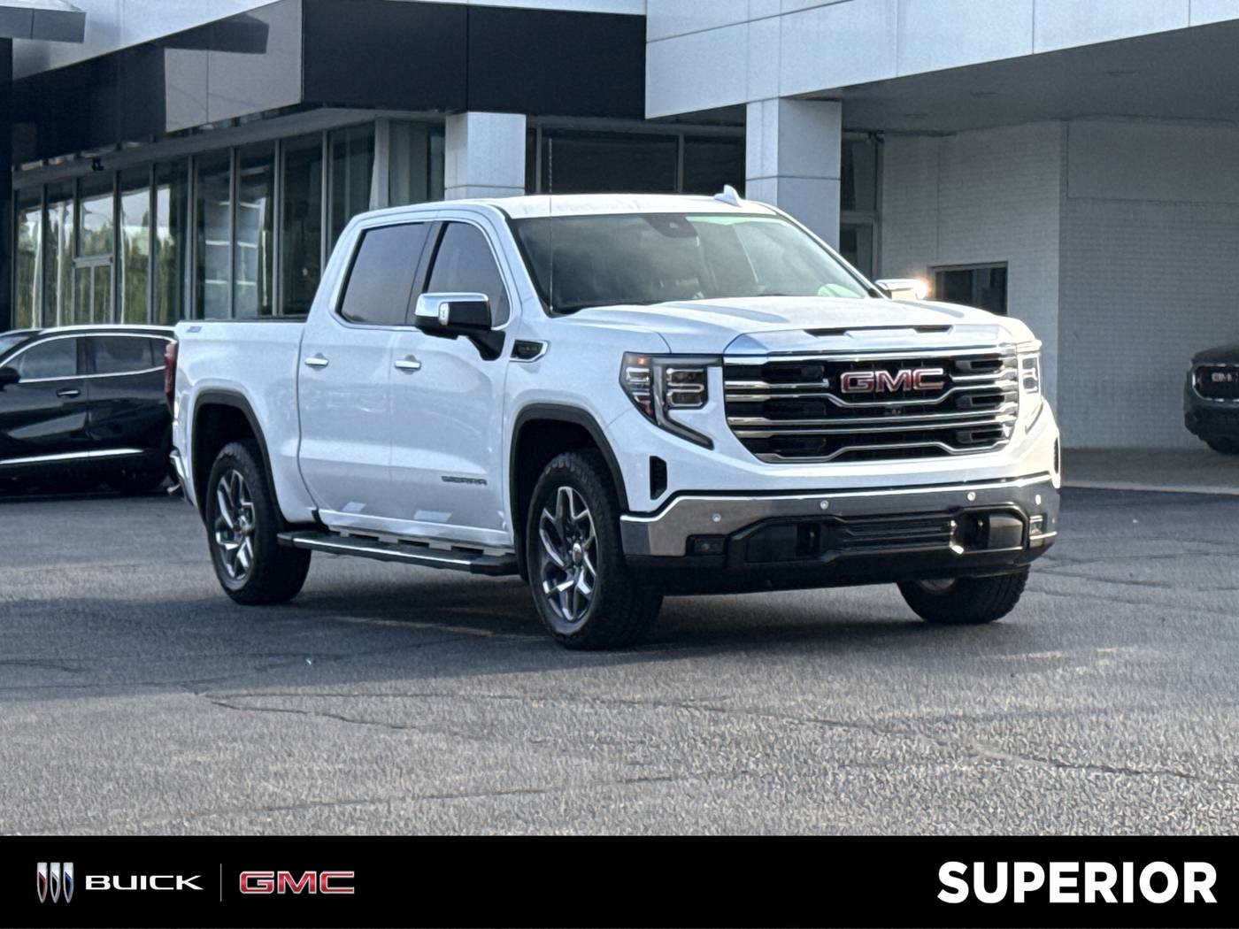 2024 GMC Sierra 1500 SLT — Pickup Truck — 11,001 mi — Fayetteville, AR