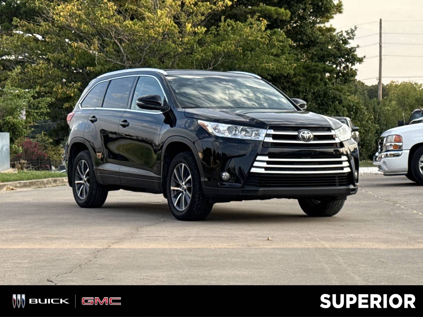 2017 Toyota Highlander XLE — SUV — 93,017 mi — Fayetteville, AR