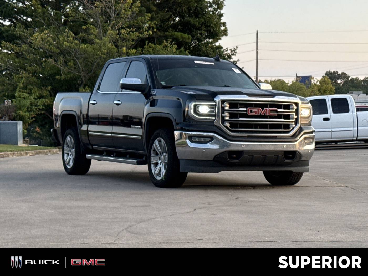 2017 GMC Sierra 1500 SLT — Pickup Truck — 171,101 mi — Fayetteville, AR