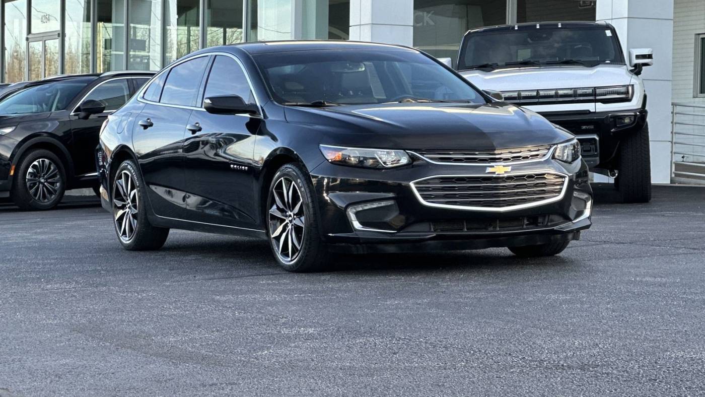 2017 Chevrolet Malibu LT — Sedan — 94,353 mi — Fayetteville, AR