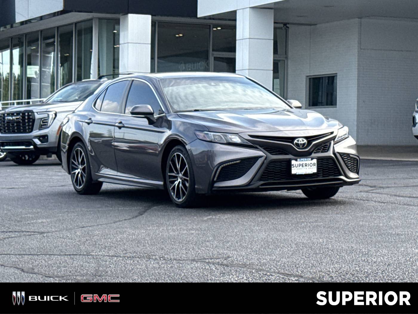 2022 Toyota Camry SE — Sedan — 81,729 mi — Fayetteville, AR