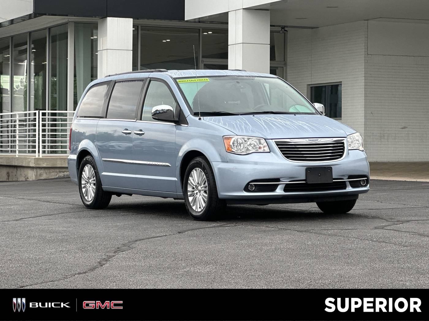 2013 Chrysler Town & Country Touring-L — Minivan — 105,240 mi — Fayetteville, AR